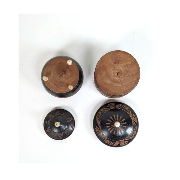 Two Vintage Souvenir Mexico Hand Carved Round Wooden Trinket Boxes & Lids Footed - Picture 5 of 5
